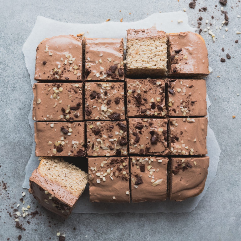 Nusskuchen mit Schokoladen-Ganache | NataschaKimberly